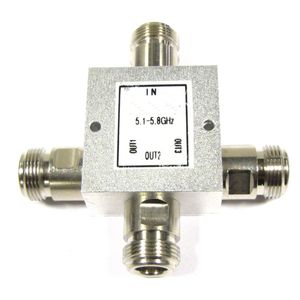 Divisor de 4 puertos WIFI de 5100 a 5900 MHz compacto