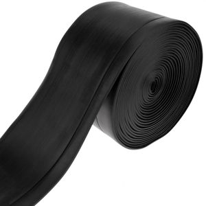 Rodapié flexible autoadhesivo 70 x 20 mm. Longitud 5 m negro